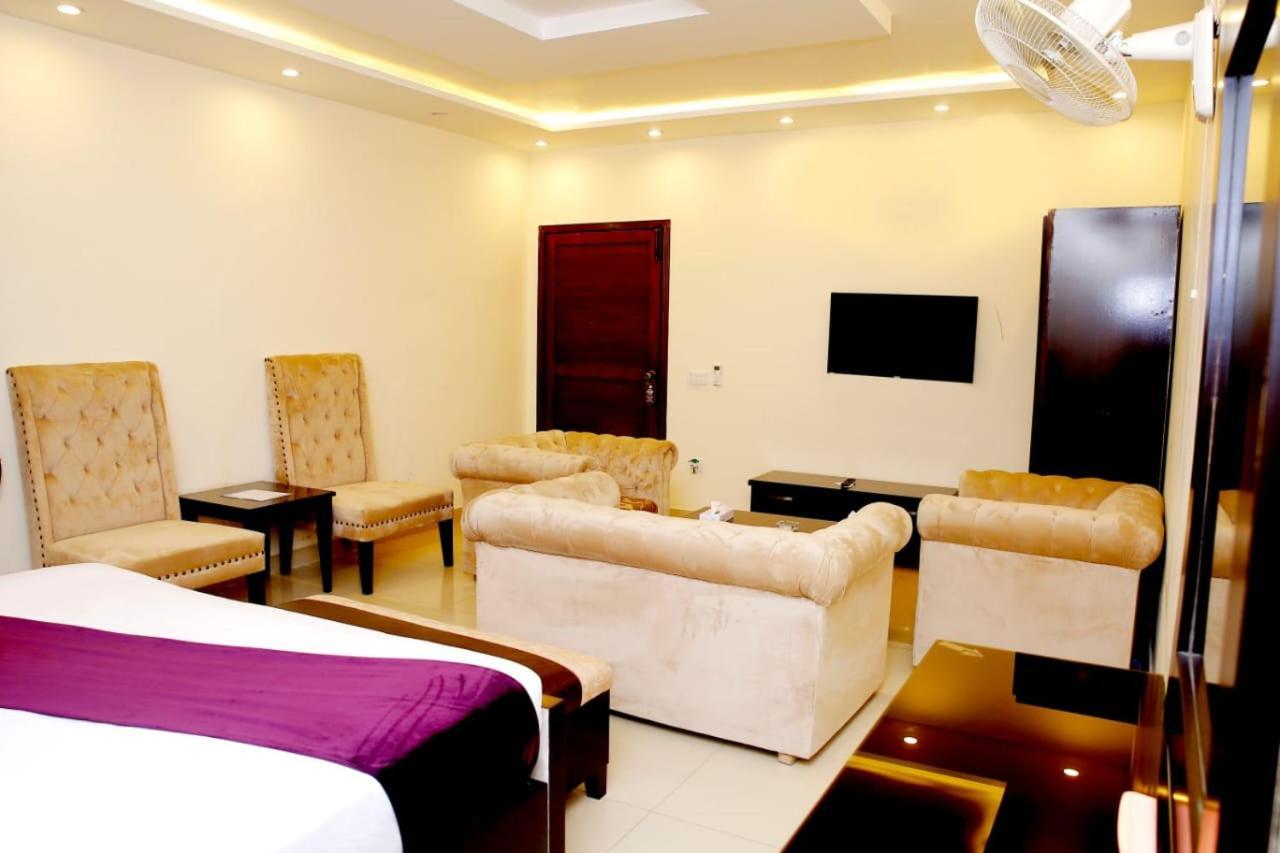 Hotel Noor Plaza Lahore Buitenkant foto
